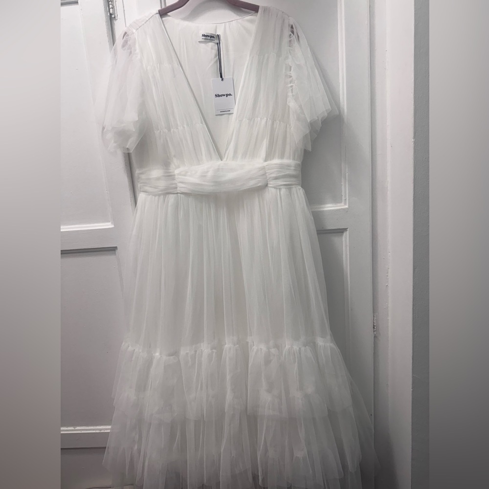 Showpo. Jiraye Midi Dress - flutter sleeve tulle plunge dress in white - Picture 5 of 9